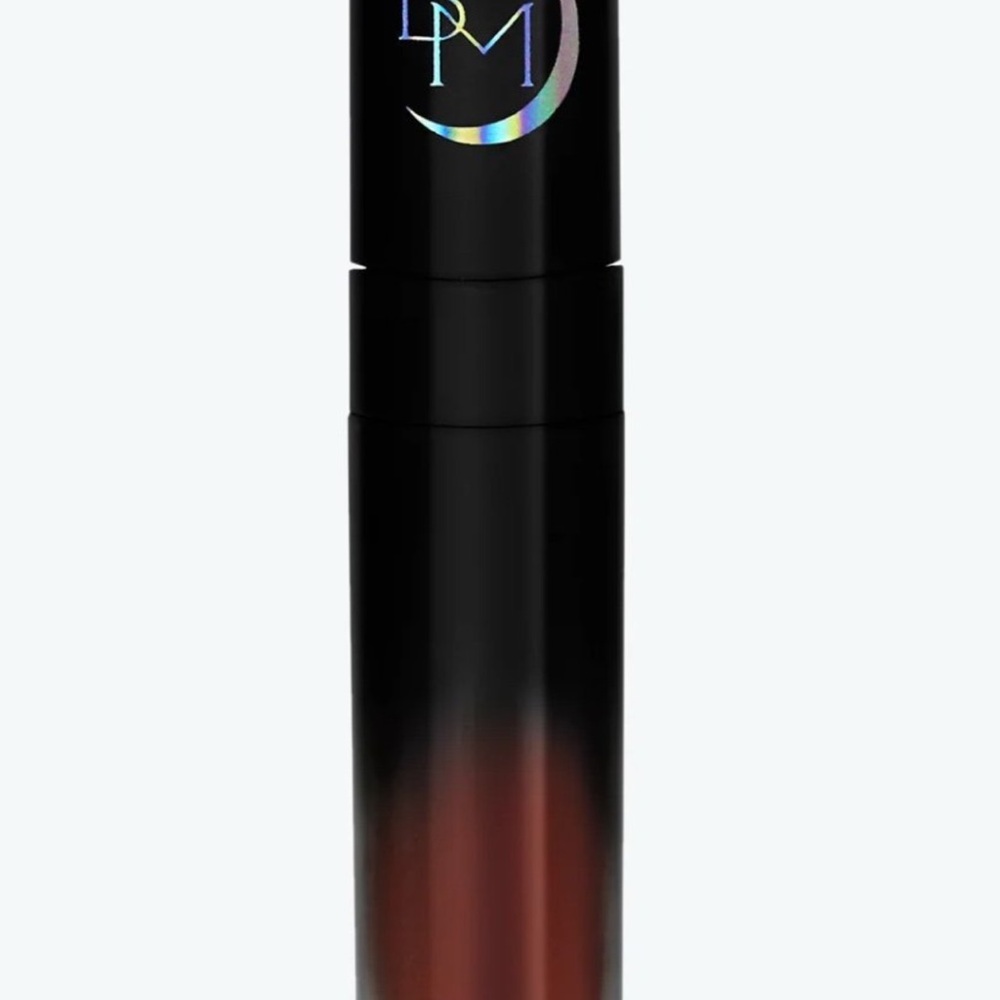 Black Moon liquid to matte lipstick in Deranged